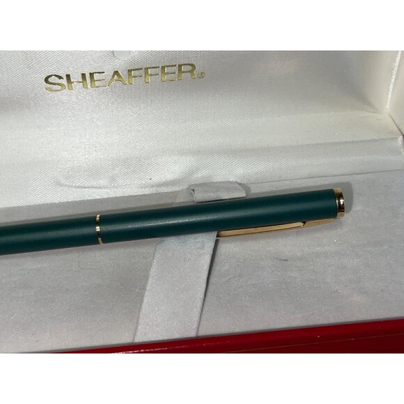 Vintage Sheaffer Green Pen in Red Box - Picture 5 of 6